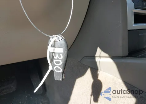 2008 Chrysler 300 Touring z USA, uszkodzony, nr VIN 2C3KA53GX8H105653